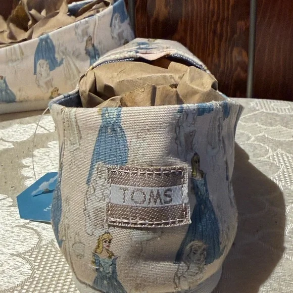 Tom’s x Disney Sleeping beauty flats - Picture 5 of 6